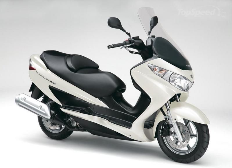 2013-suzuki-burgman-200-4_800x0w